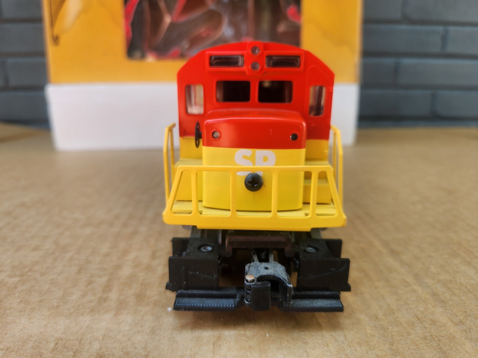 Lionel 8960 SP Southern Pacific Powered U36C Diesel Switcher Locomotive w/ Box