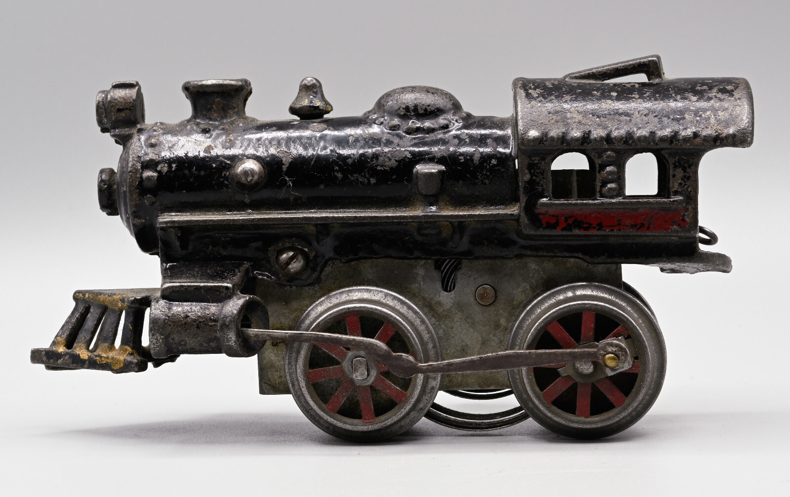 Pre-war American Flyer Wind up O Gauge Cast Iron Locomotive