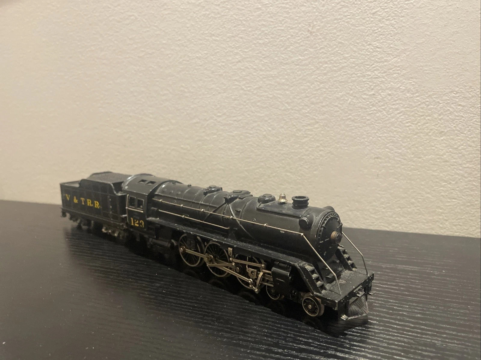 Vintage Fleischmann HO Scale 4-6-2 V&T R.R. Steam Locomotive – Metal – RUNS WELL