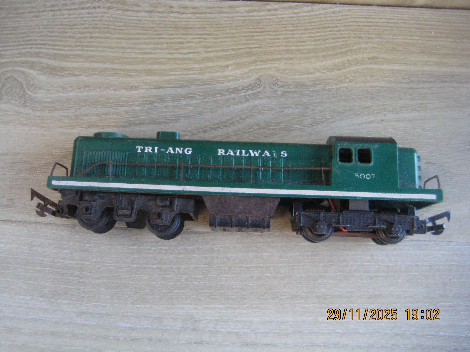 TRIANG R155 RARE GREEN TRANSCONTINENTAL RS2 SWITCHER DIESEL LOCO 5007 UNBOXED