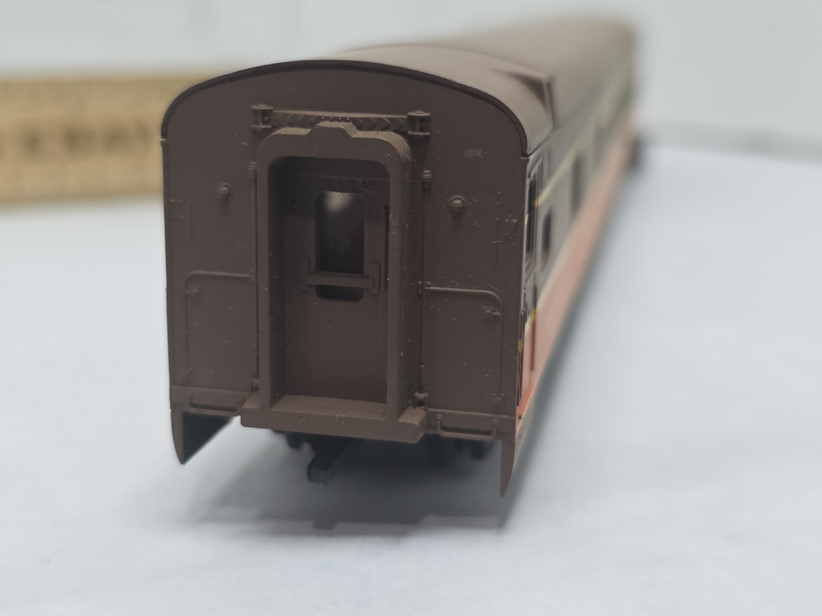 As Is Rivarossi Illinois Central Dummy GM E8 Diesel Loco Observation Car Read De