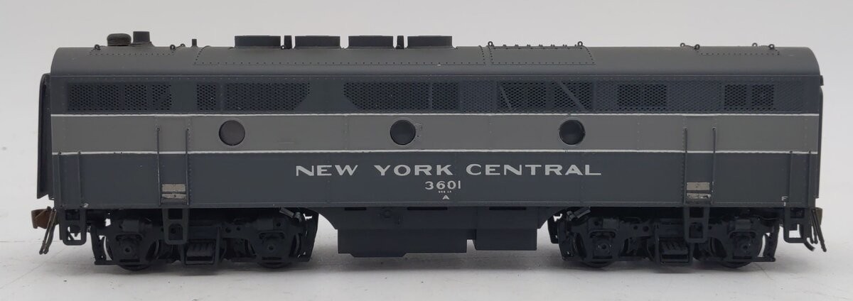 HO Scale New York Central Powered Diesel Locomotive B-Unit #3601 EX