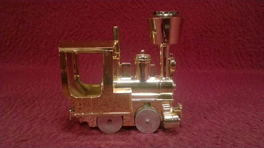 LGB 990 GNOMY STAINZ FRICTION STEAM LOCOMOTIVE – GOLD – NEEDS 1 WHEEL COVER