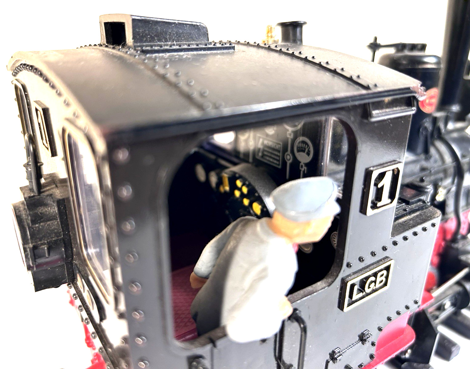 LGB 2010 0-4-0 STAINZ Black & Red Loco Switcher w/ Lights Engineer