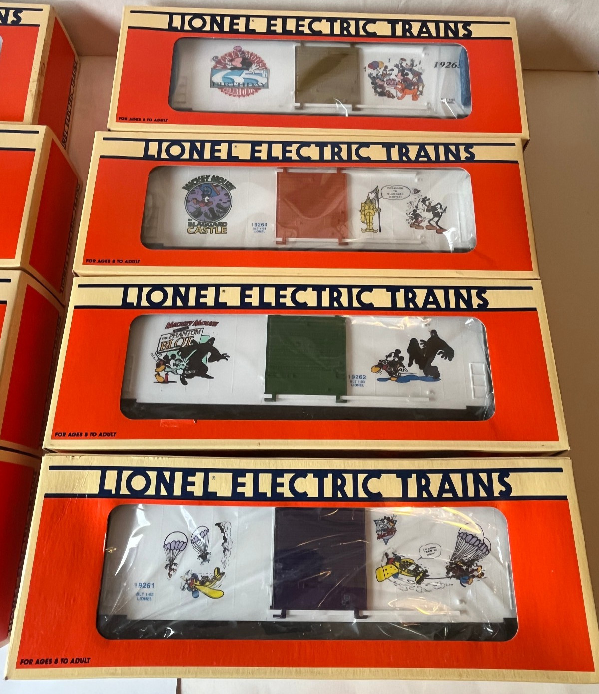 Lionel Disney 1992-1995 Mickey Mouse Express 11-Piece Train Set – New Never Run