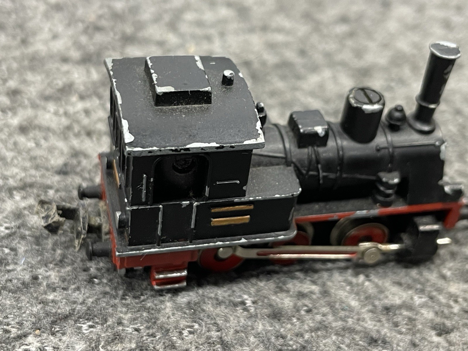 MINI TRIX N SCALE 0-6-0 HIGH STACK STEAM SWITCHER,L/N NO BOX – DUSTY