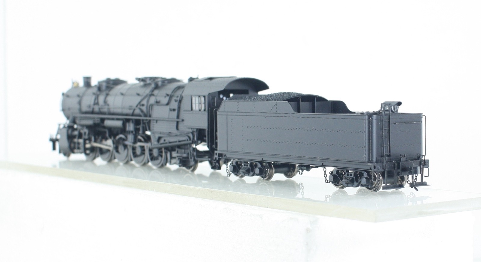 HO Scale Proto 2000 Unlettered 2-10-2 Locomotive and Tender DCC Sound