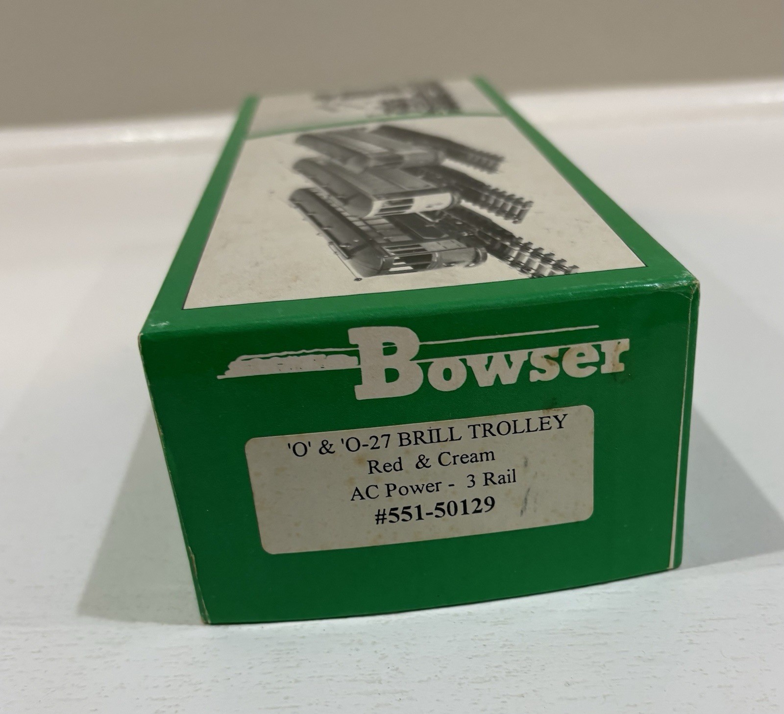 Bowser BRİLL TROLLEY Red & Cream AC Power – 3 Rail #551-50129