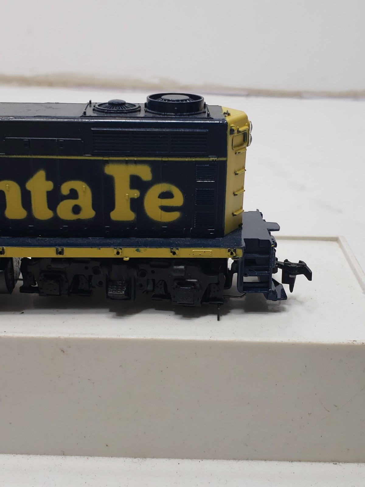 Vintage Tyco HO Scale Santa Fe Blue Bonnet Diesel Locomotive #5625 Box Untested