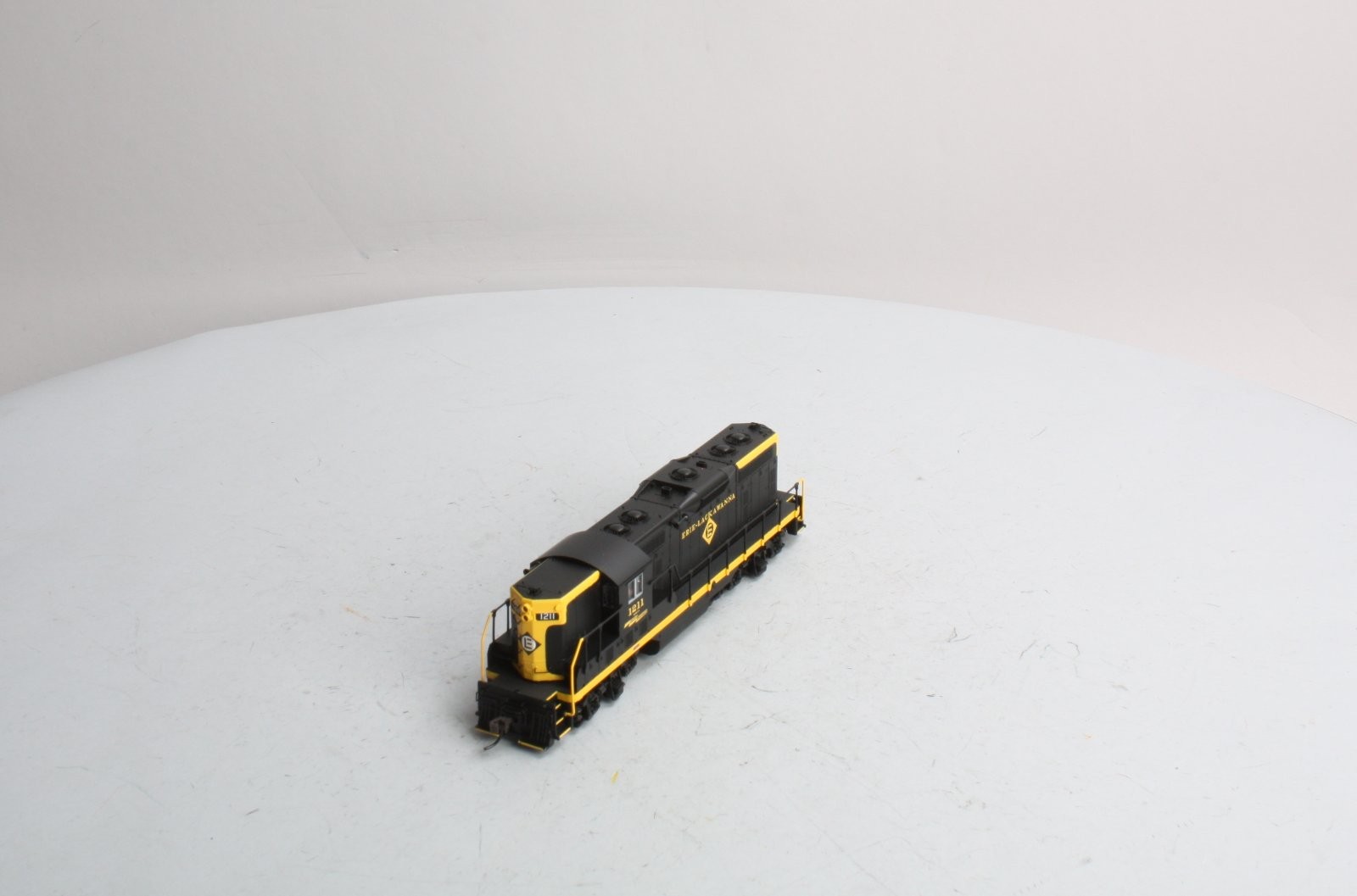 Atlas 8557 HO Erie Lackawanna EMD GP-7 Diesel Locomotive #1211 LN/Box
