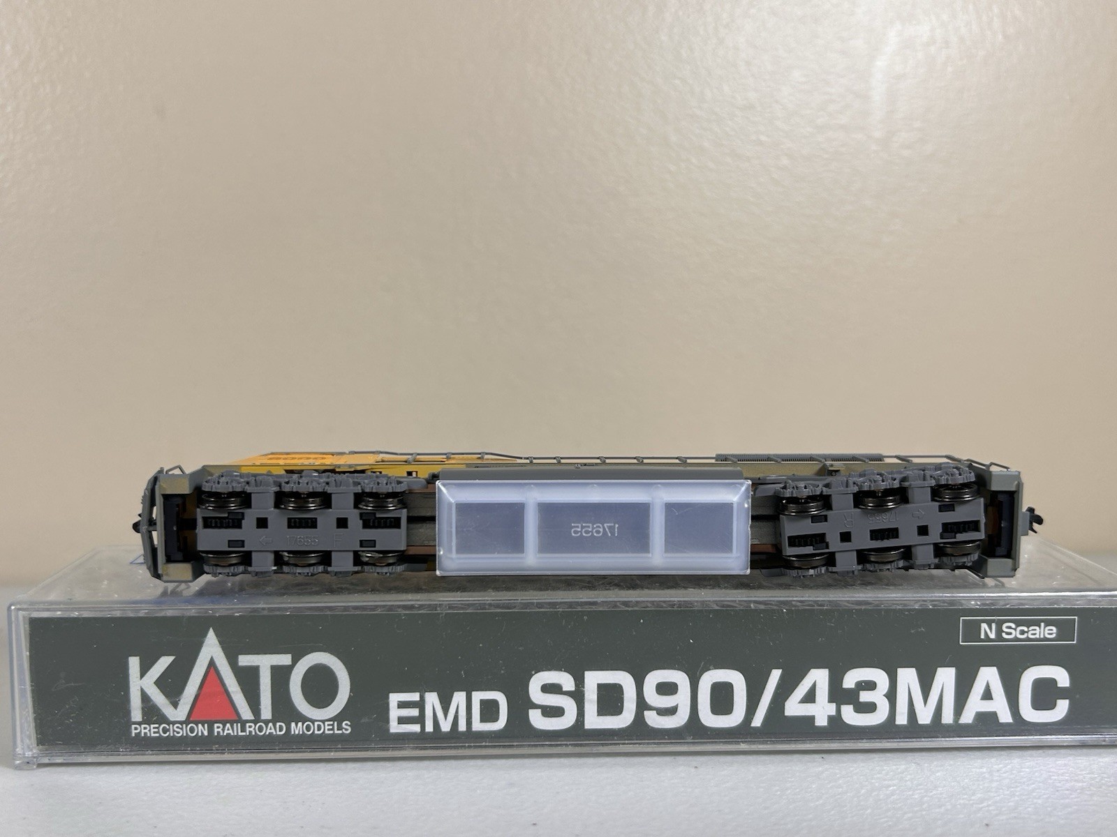 N Scale Kato DCC Ready Union Pacific SD90/43MAC #8000 Brand New