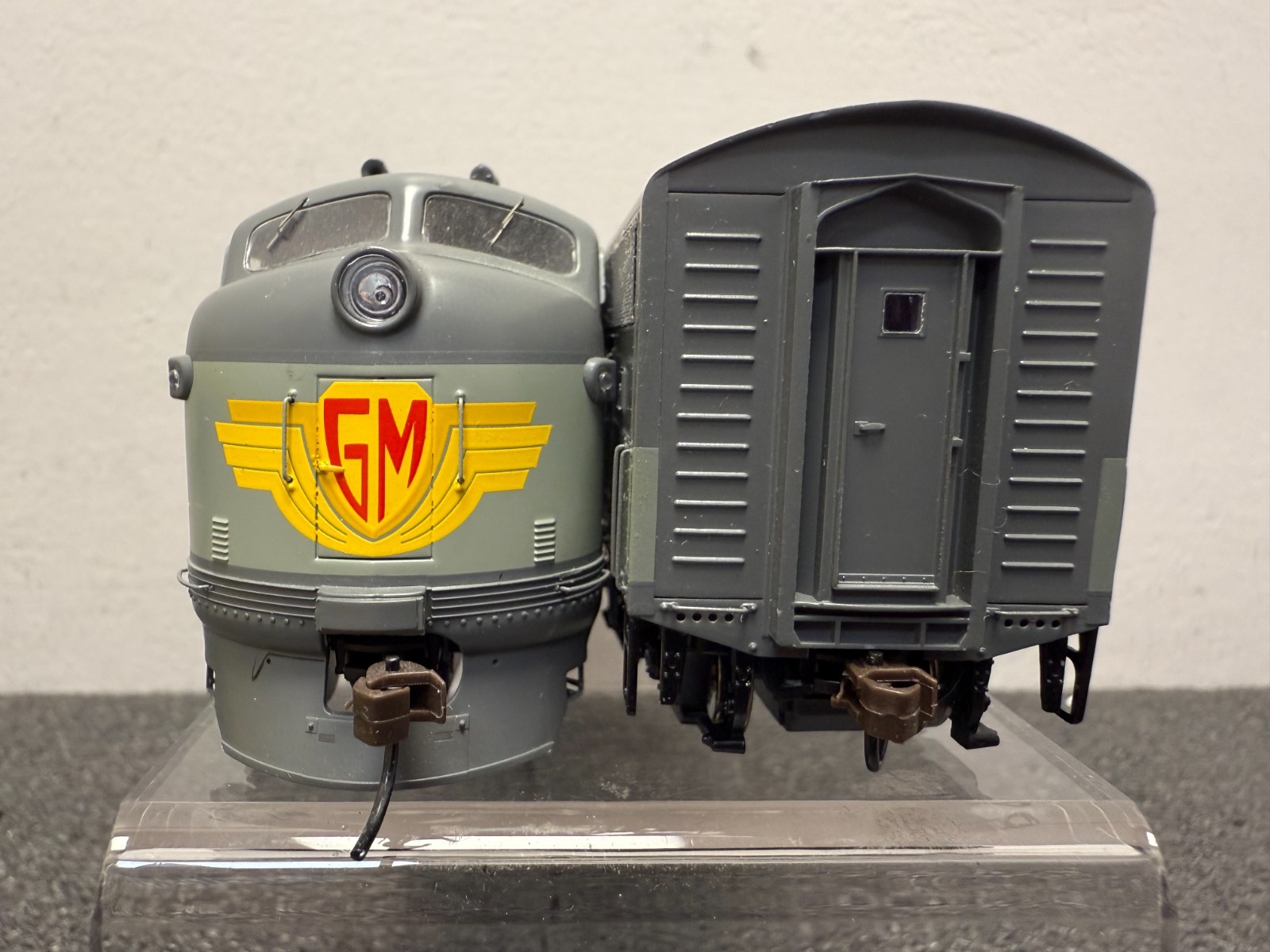 Athearn HO G2622 EMD DEMO F3A/F3B Ph 1 Diesels #291-A-2 & 291-B-2 – DCC Ready