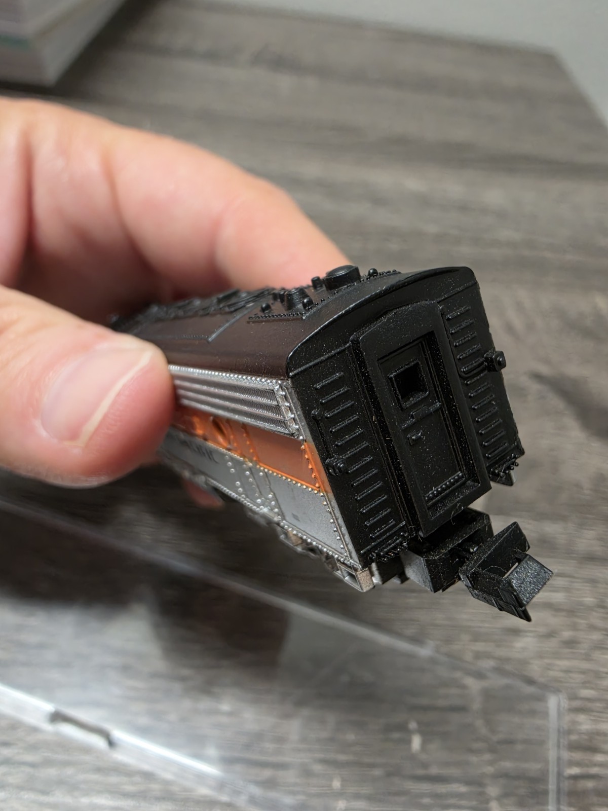 N Scale Western Pacific WP #802 F7 Diesel Locomotive