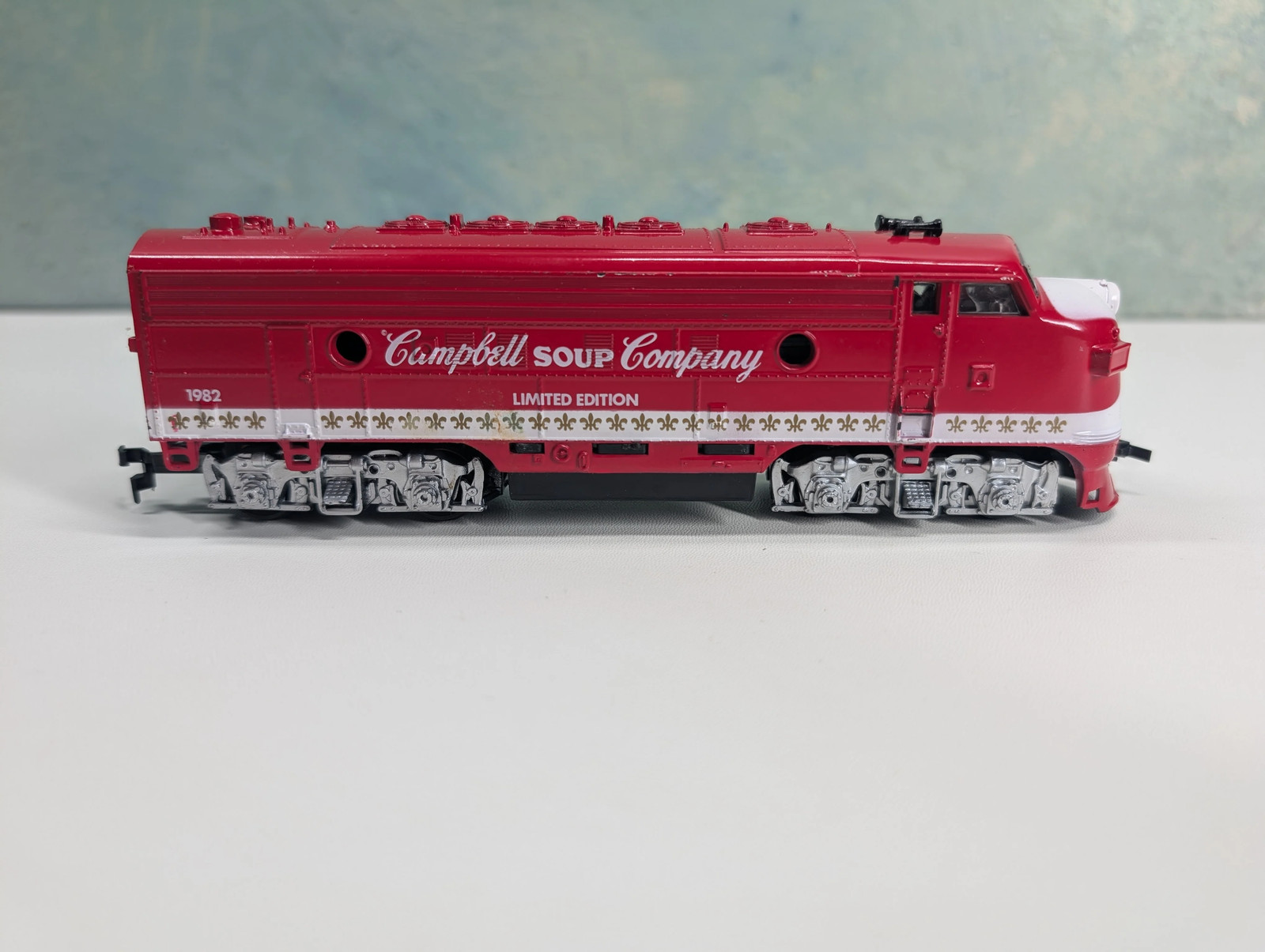 Life-Like HO Scale F-7A Diesel Locomotive Campbell’s #1982 Tested! DC READ
