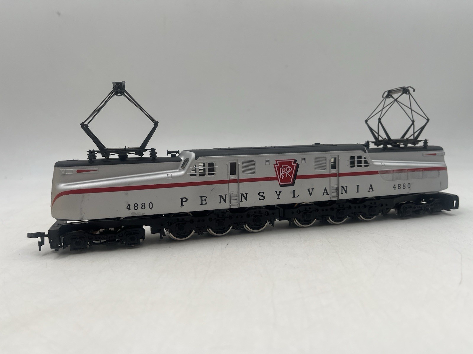 Ho Scale Mehano Master Model Maker’s 9302 Pennsylvania Silver