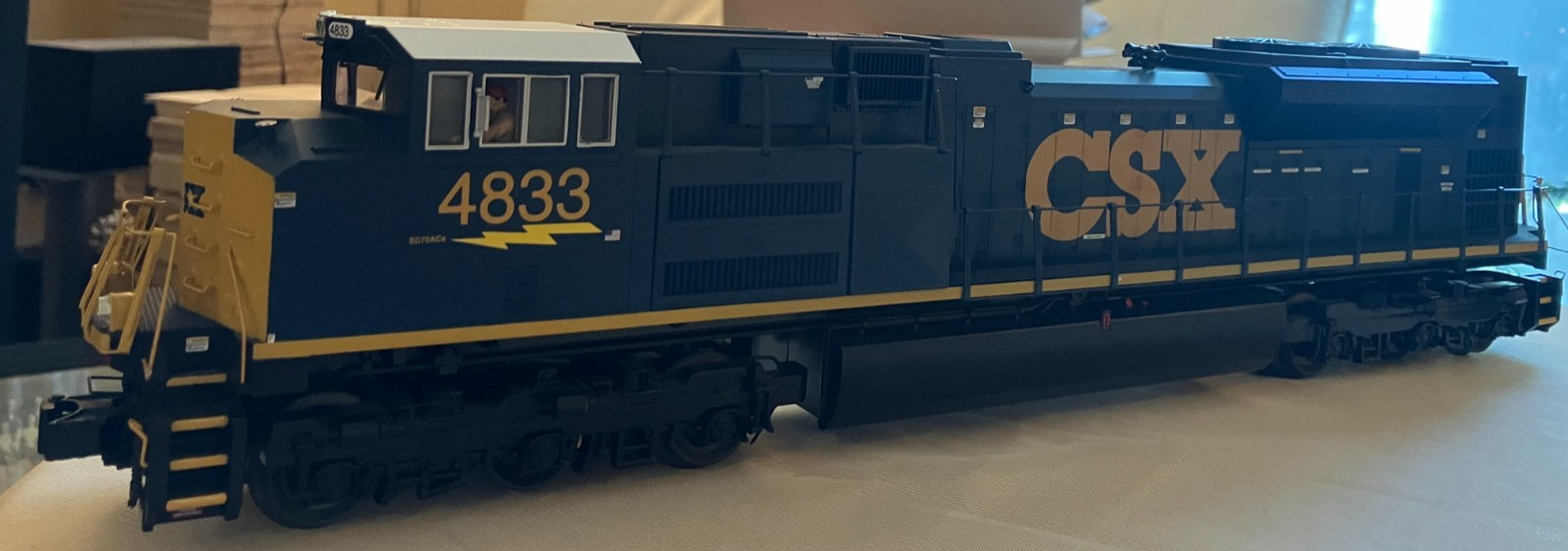 MTH SD70 ACe CSX 4833 O Gauge Diesel Locomotive Proto-Sound 2.0 3 or 2 rail