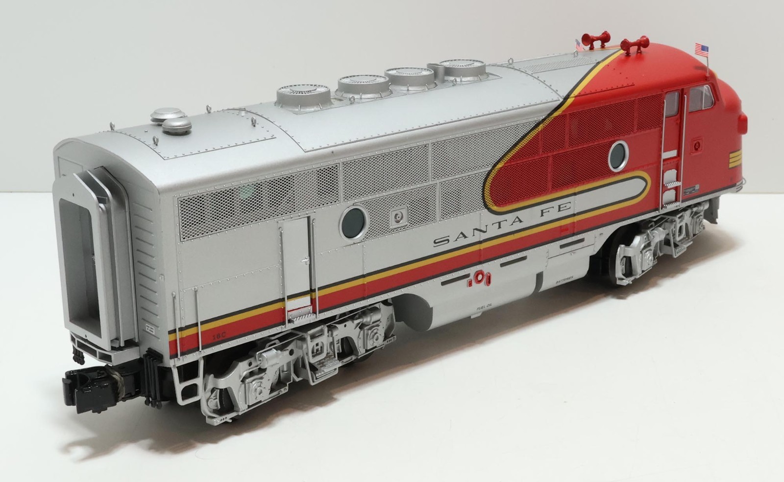 Lionel O-Gauge 6-14536 Santa Fe F3 Powered & Non-Powered Diesel A-A Locomotives