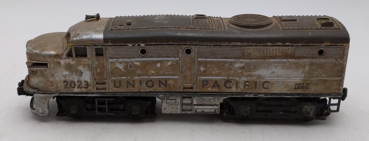Lionel 2023 Vintage O Union Pacific Silver/Gray Alco Powered A Diesel Locomotive