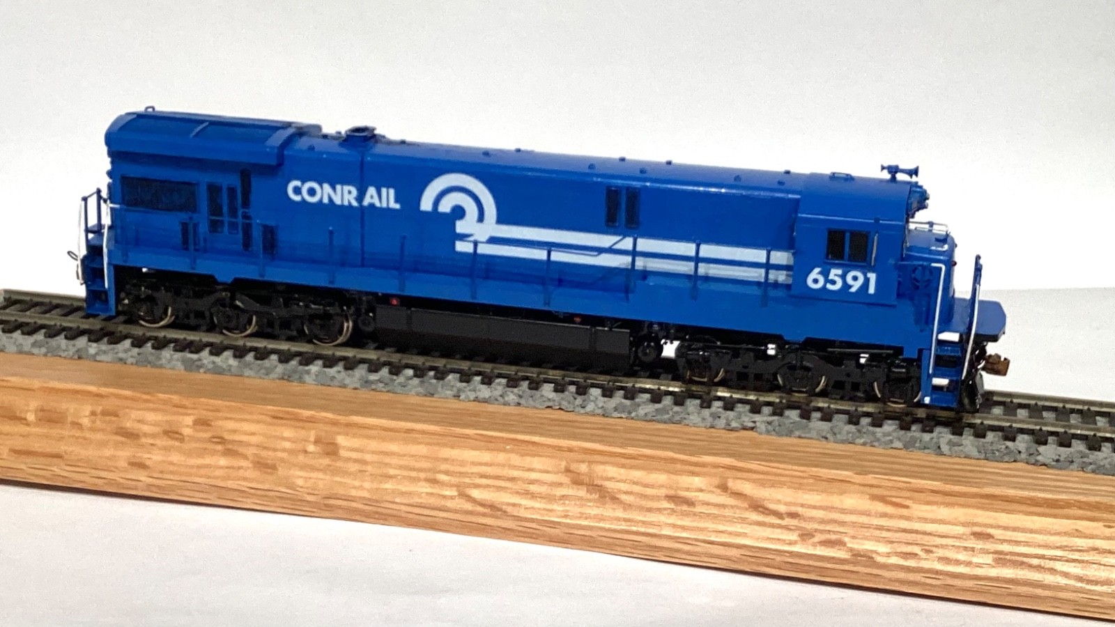 Overland Models HO Scale Brass GE Conrail C30-7 With Soundtraxx DCC/Sound