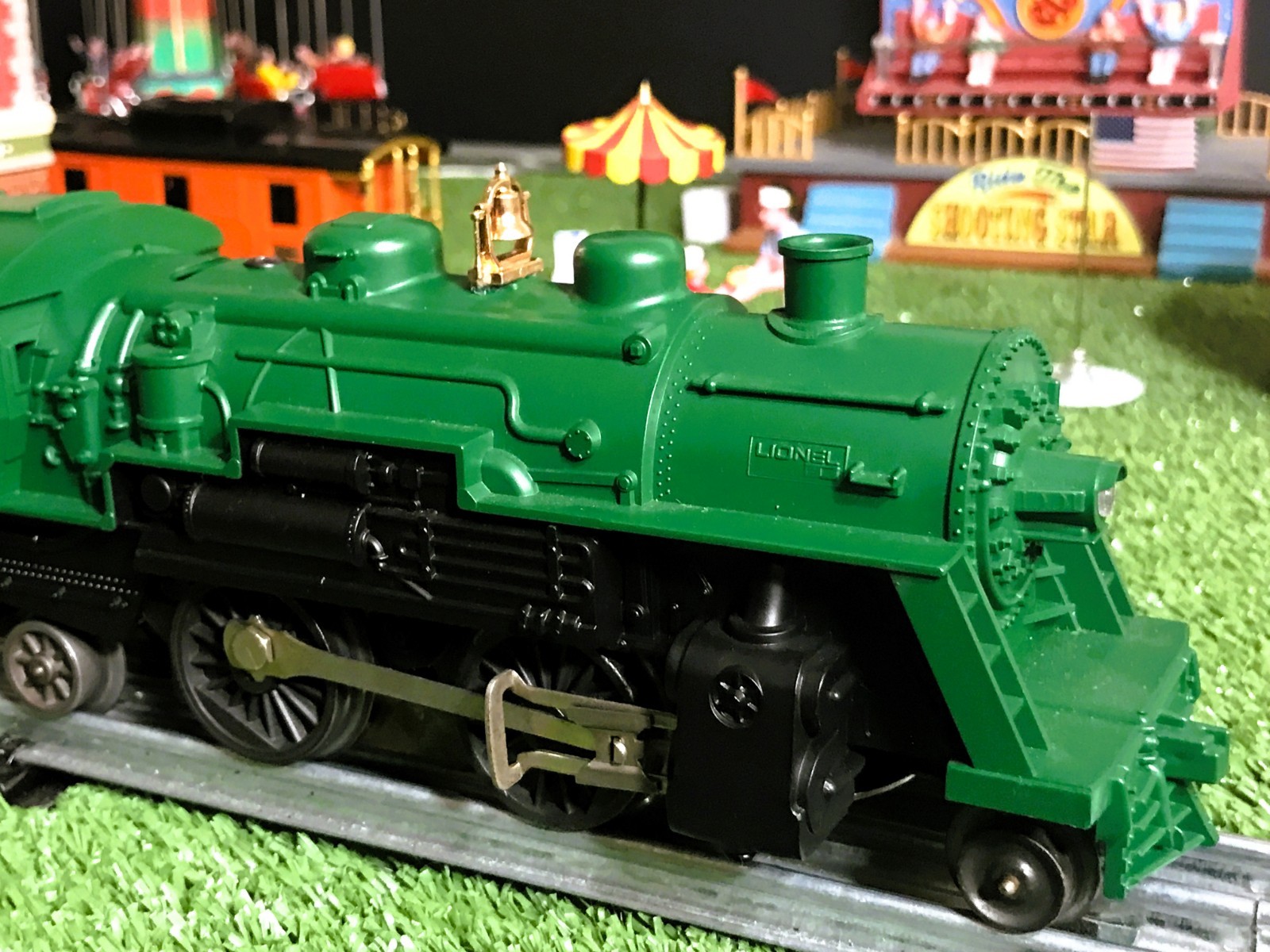 Locomotive Lionel 8302 with Sloped Tender