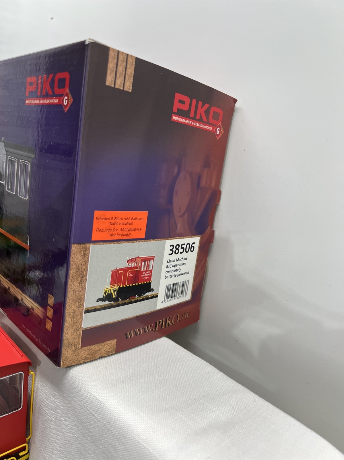 Piko 38506 G Scale Clean Machine R/C Track Cleaner Boxed