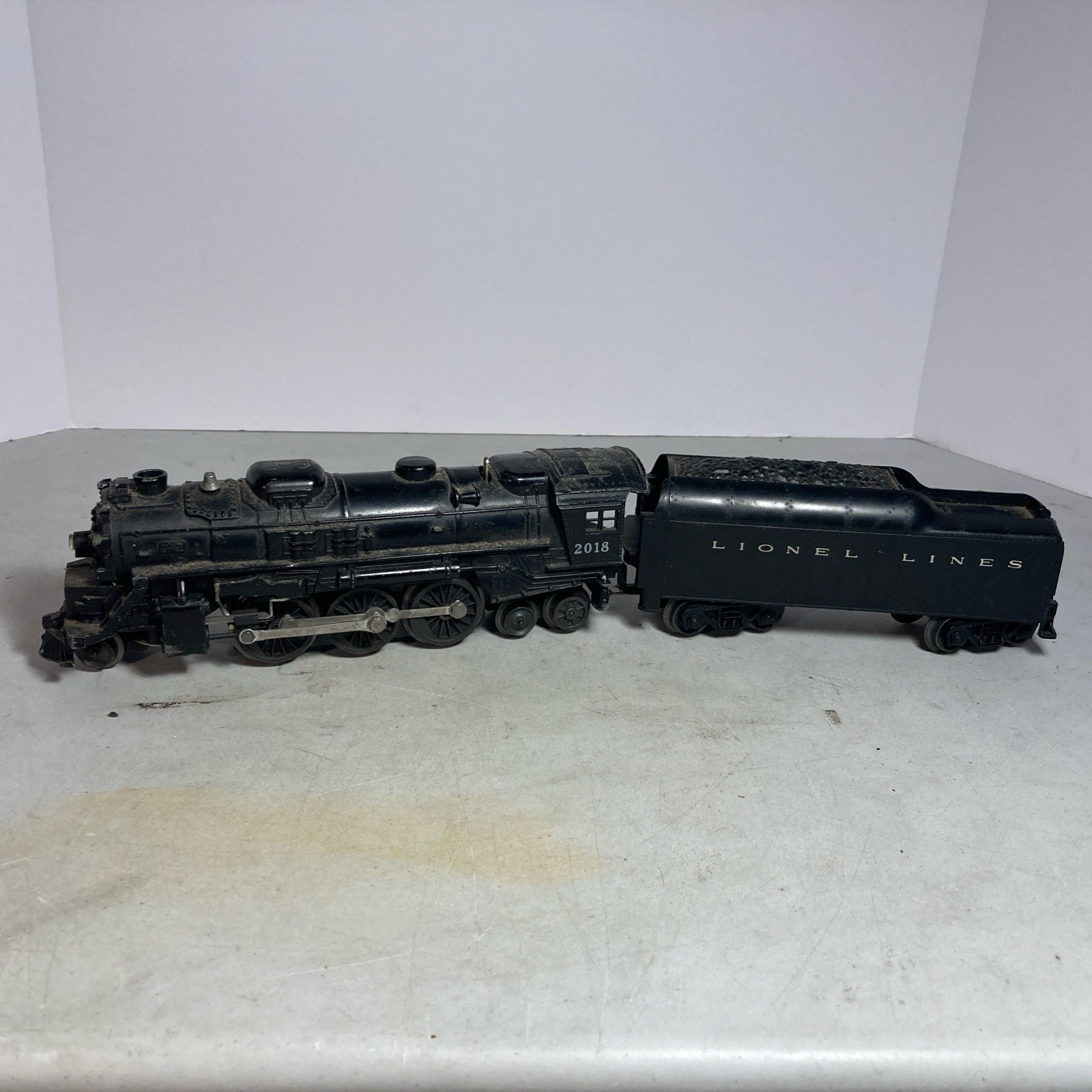 Post War Lionel Lines 027 O Gauge 2-6-4 Steam Locomotive w/1130T Tender & Manual