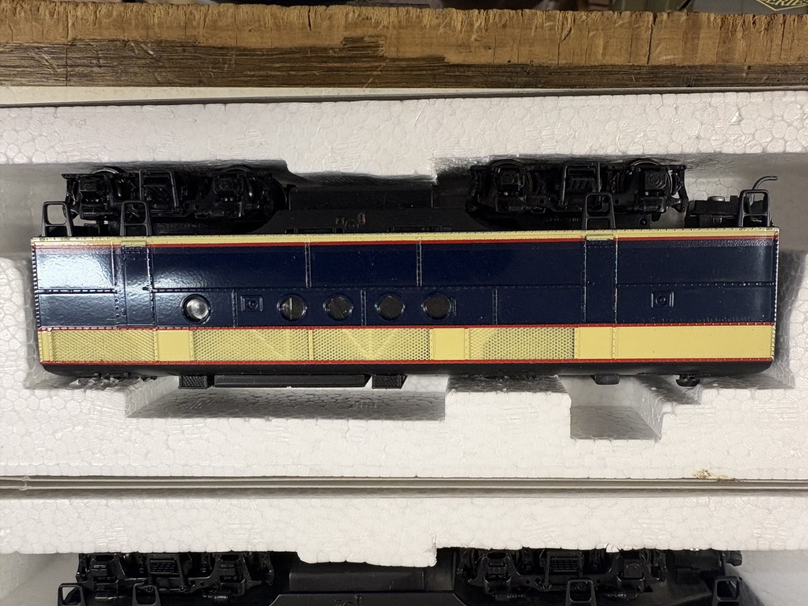 DCAS- Stewart Hobbies HO Scale Santa Fe ATSF FT A/B/B Diesel Locomotive