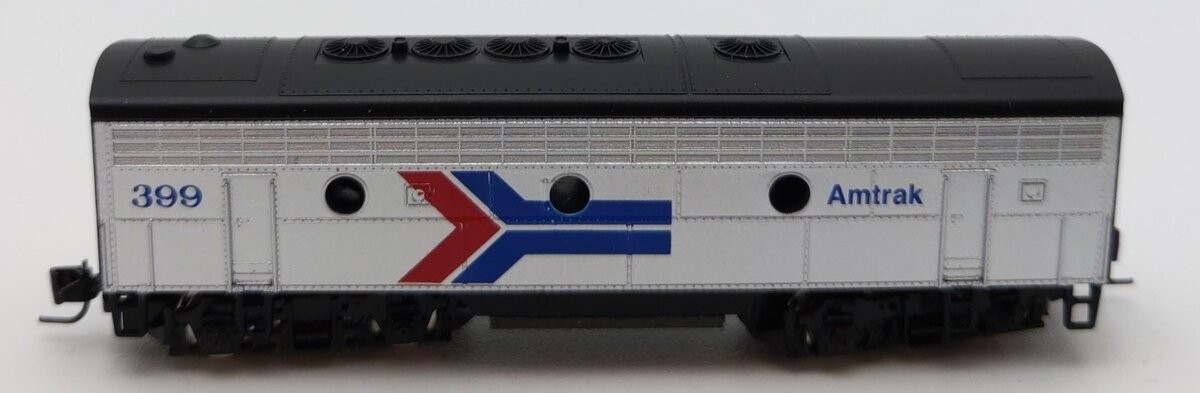 Micro-Trains 98012180 Z Amtrak F7 Dummy B-Unit Diesel Locomotive #399 LN/Box
