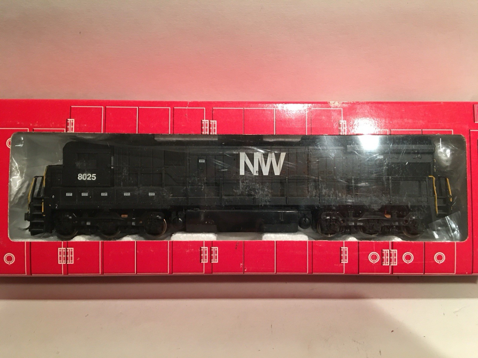 HO Atlas 8615 Norfolk & Western C30-7 Diesel Locomotive N&W #8025 DCC LokSOUND