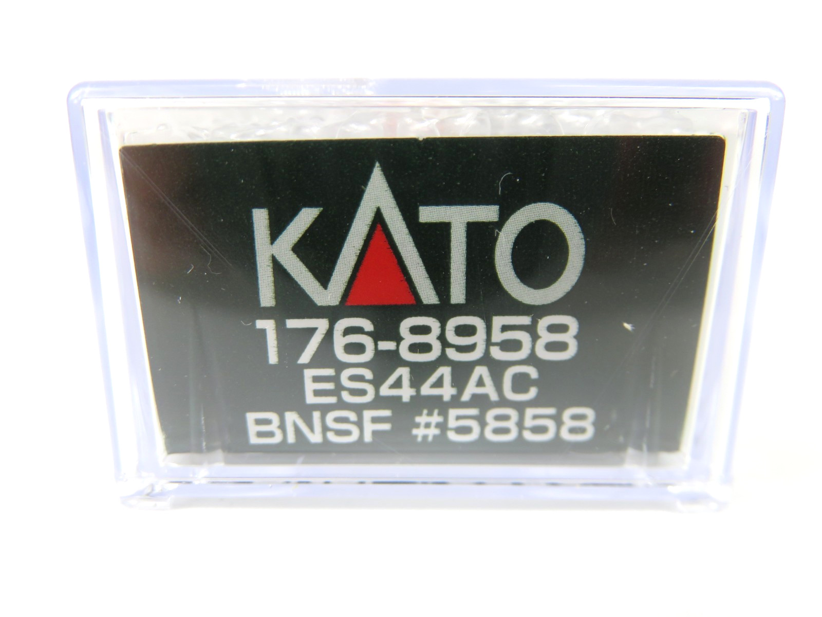 Kato 176-8958 N Scale BNSF “Swoosh” GE ES44AC Diesel Locomotive #5858 NIB
