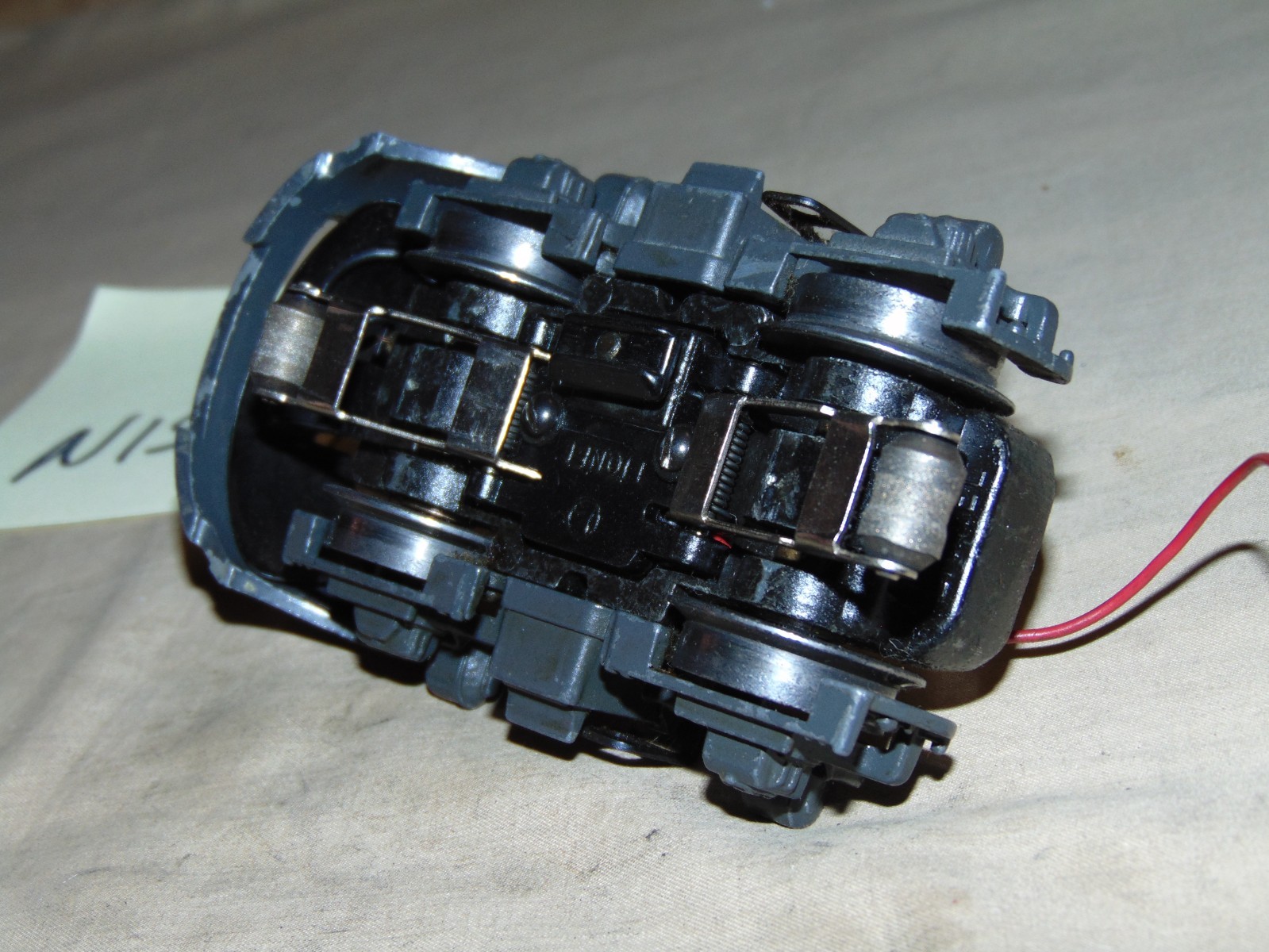LIONEL 2354 NEW YORK CENTRAL F-3 FRONT POWER TRUCK WITH MAGNATRACTION N154