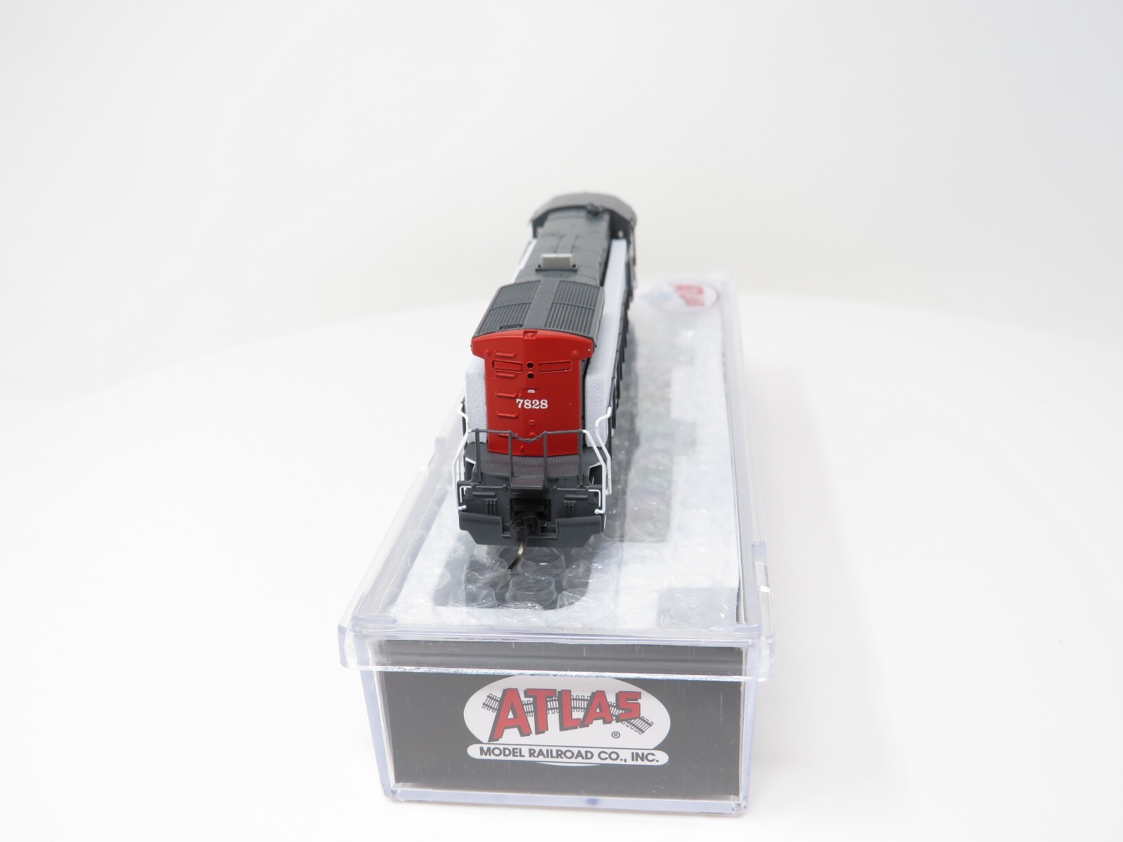 Atlas N 40005470 LokSound DCC Southern Pacific GE B30-7 Diesel Locomotive