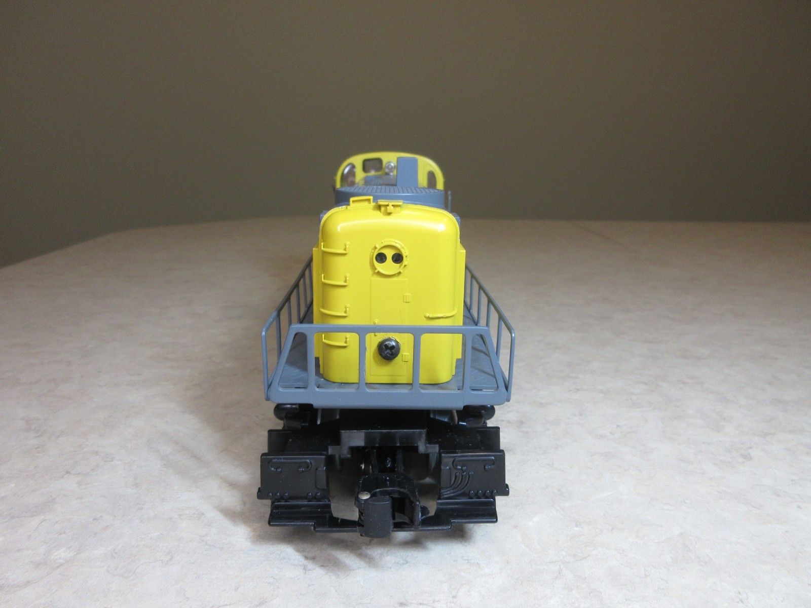 Lionel 6-18890. RS-3 Diesel Locomotive. Union Pacific #8805. New. Watch Video.
