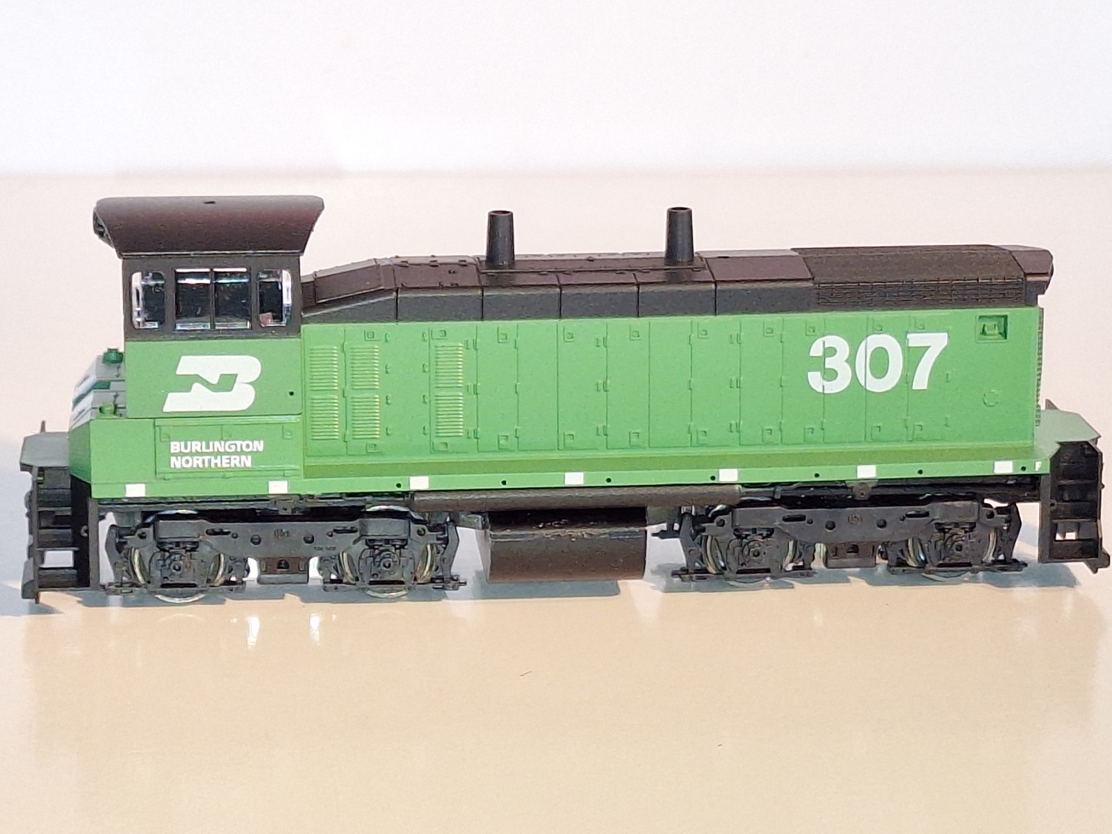 Athearn 3902 Bur Nrthrn SW 1500 Diesel Loco. New Old Stock. Mint Cond. Box. HO