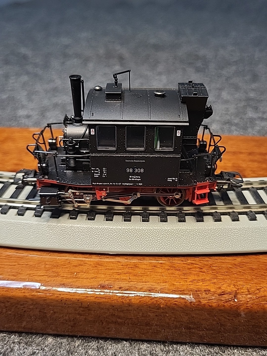Marklin H0 3687 Digital Steam Locomotive BR98-3