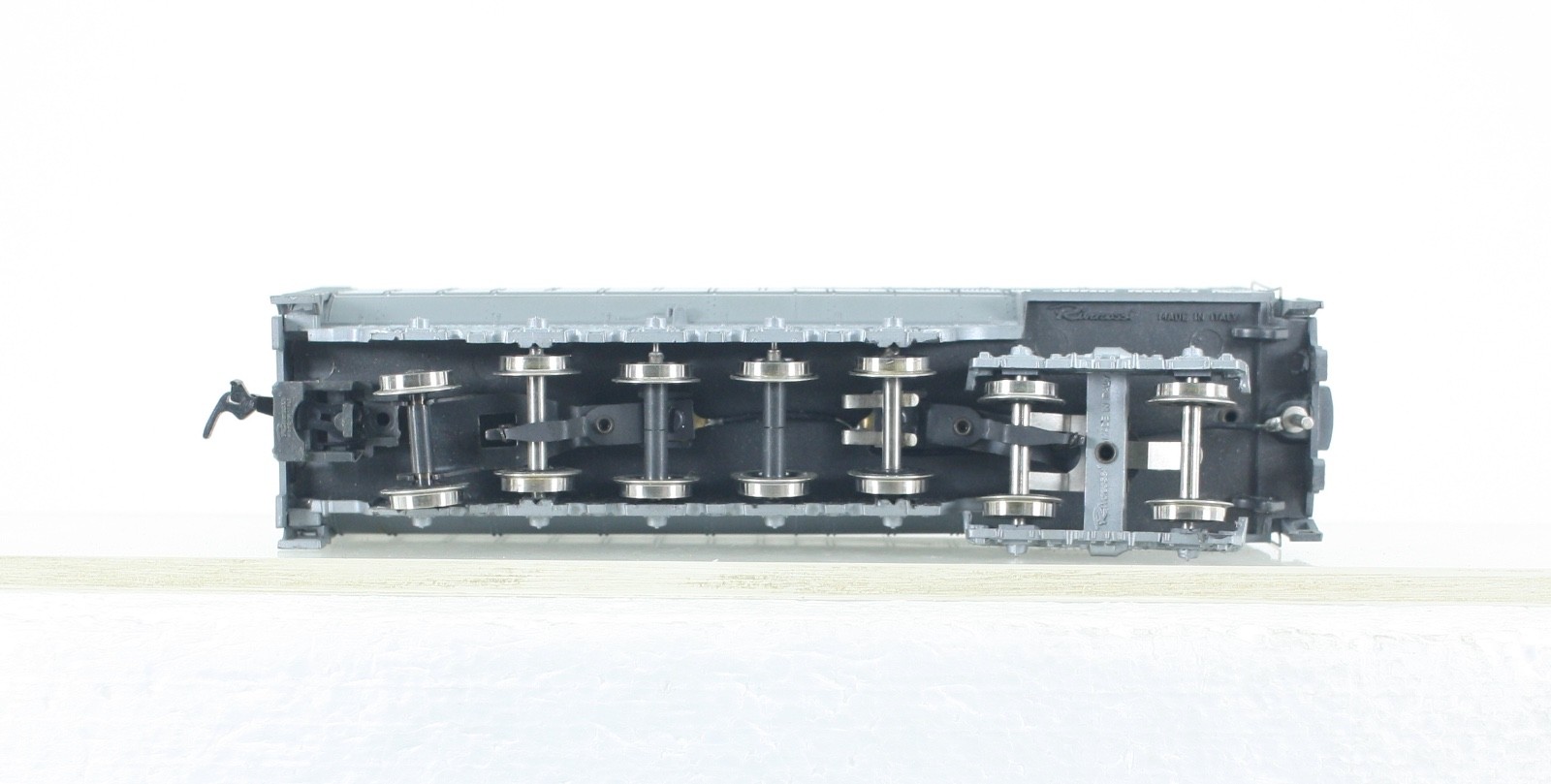 HO Scale Rivarossi 1543 New York Central Streamlined 4-6-4 Dreyfuss Hudson