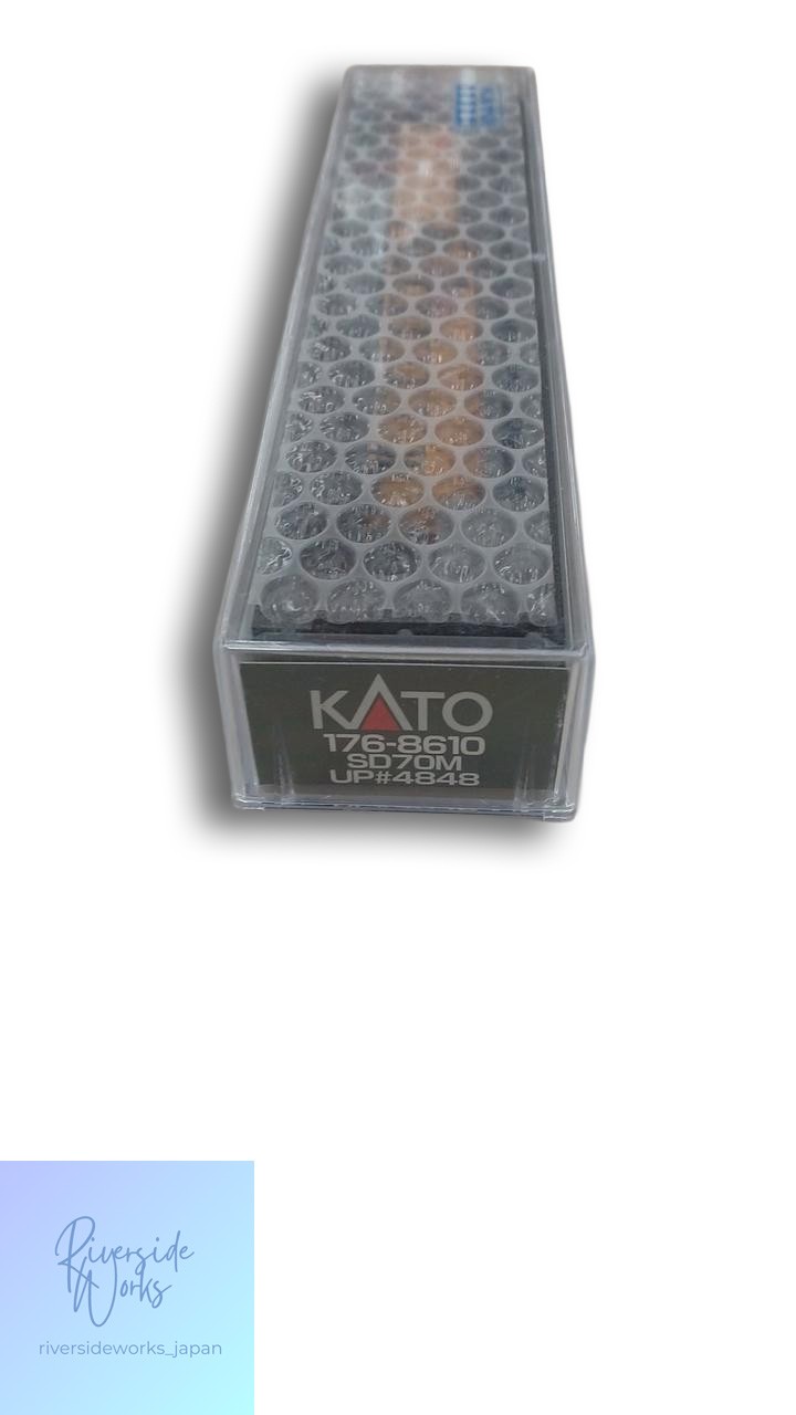 KATO EMD SD70M 176-8610 Model Train Locomotive N Scale JP