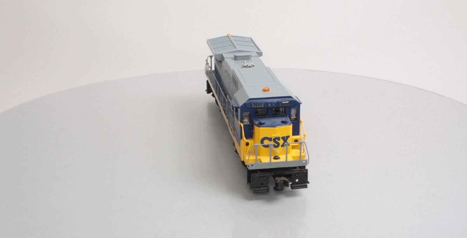 Lionel 6-18215 O Gauge CSX Dash 8 Diesel Engine #7643 EX/Box