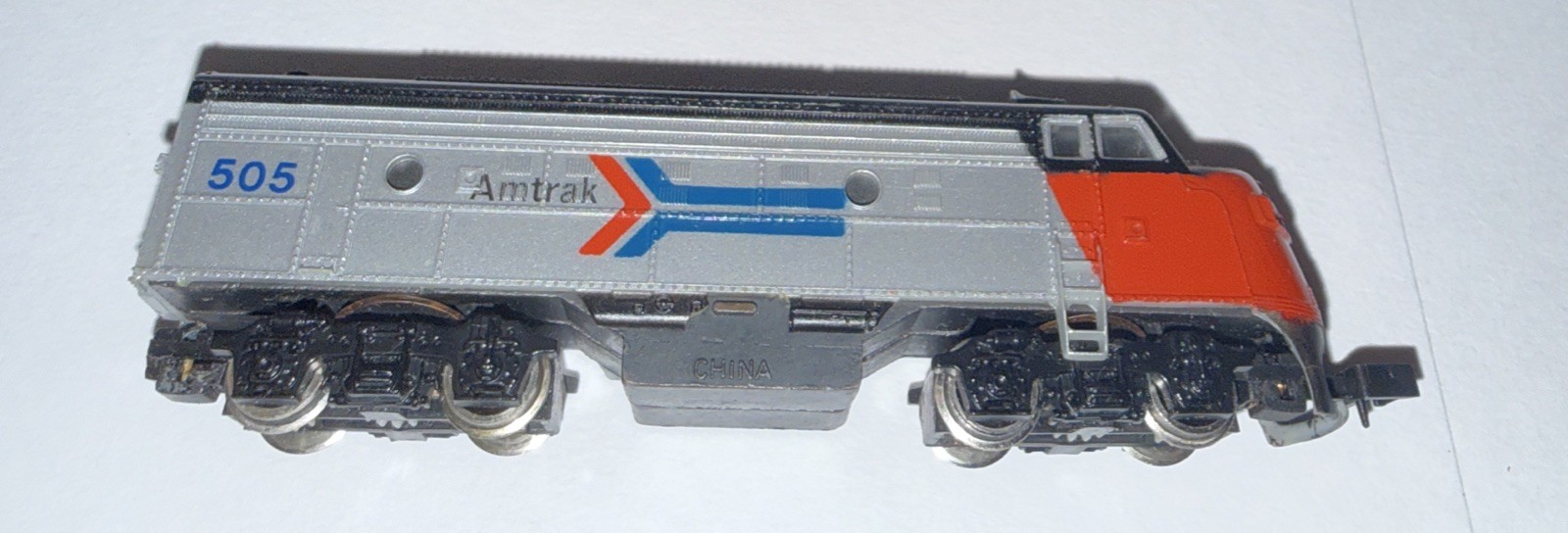 BACHMANN N SCALE EMD F-9 DIESEL AMTRAK #505
