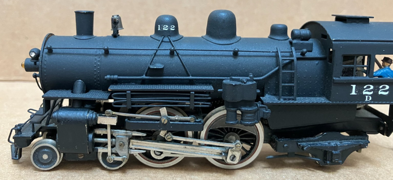 TENSHODO HO BRASS ATLANTIC 4-4-2 LOCOMOTIVE WITH TENDER.