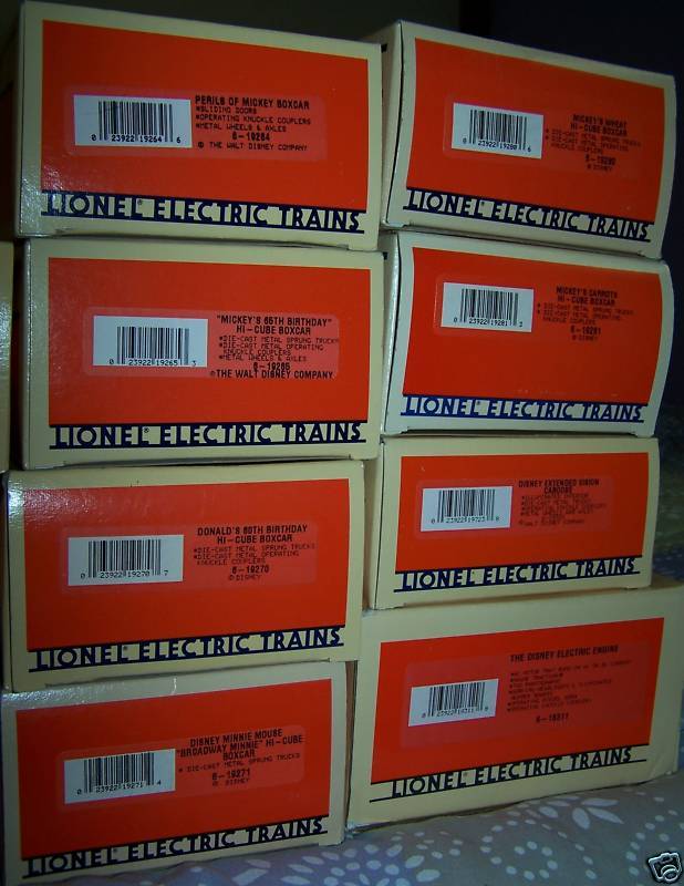 LIONEL DISNEY 1991-1996 MICKEY MOUSE EXPRESS 15-PIECE O/027-GAUGE TRAIN SET C-8