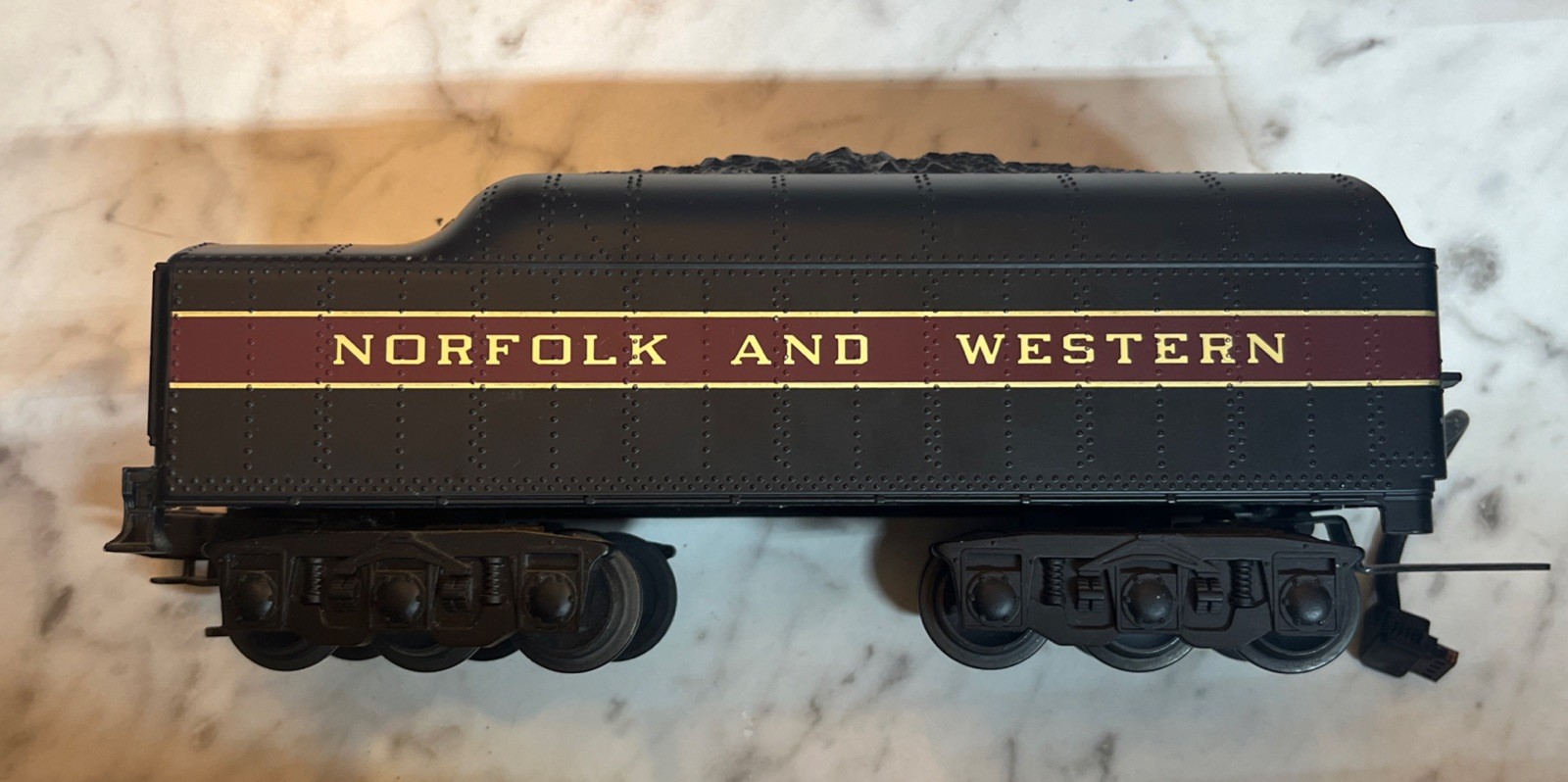 MTH RailKing O Scale Norfolk And Western Class J Die Cast Mt 1105 No. 611