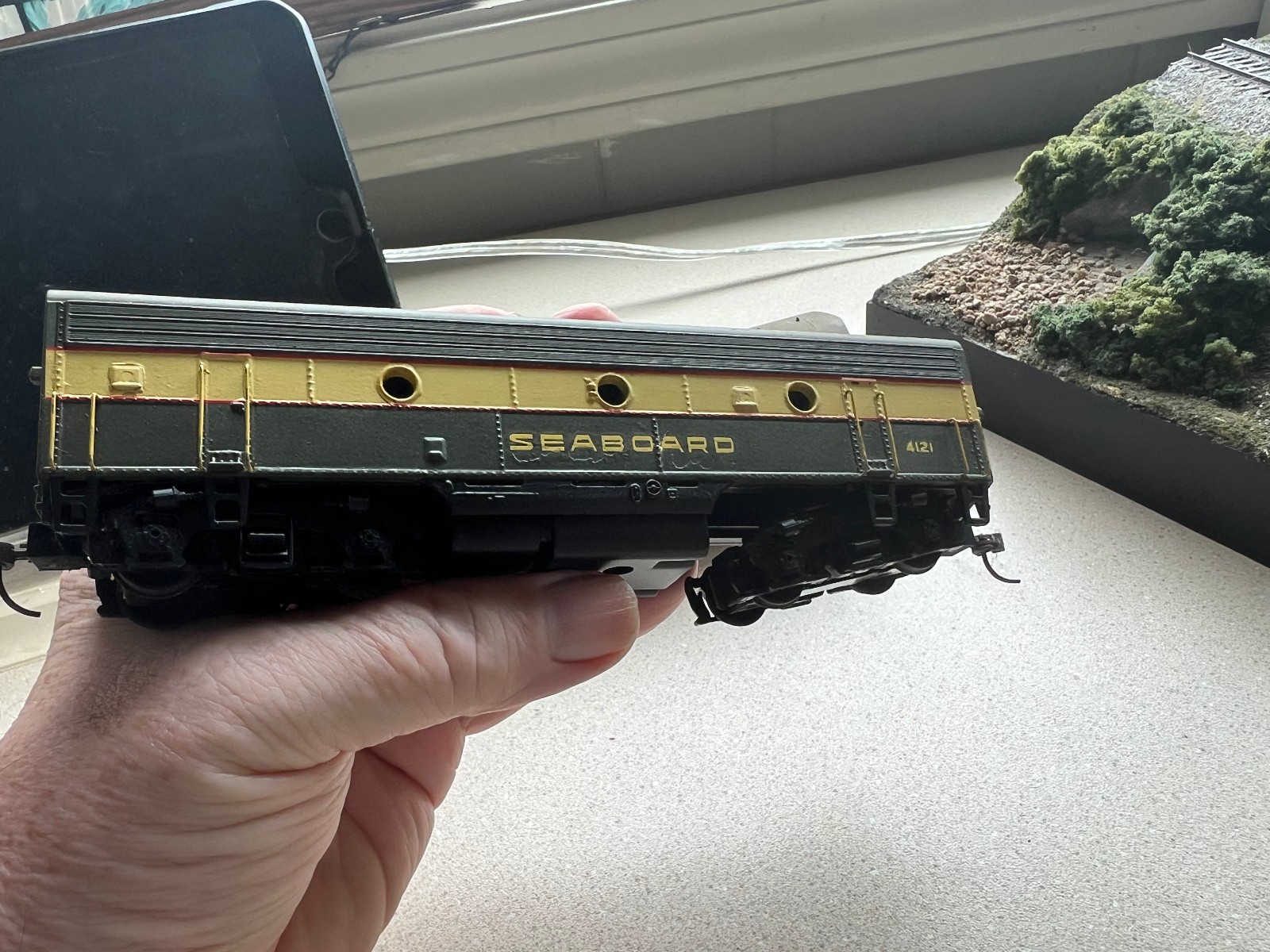 Custom ,Detailed, Dummies Athearn HO Scale F7A & B SEABOARD Green/Yellow