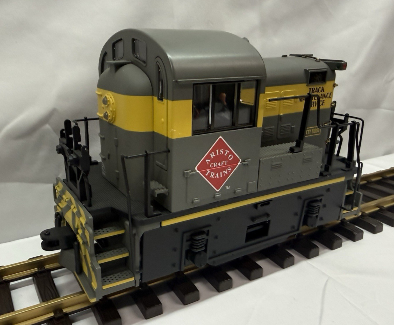 Aristo-Craft ART-22598 1998 Club Track Maintenance Lil’ Critter Engine G Scale