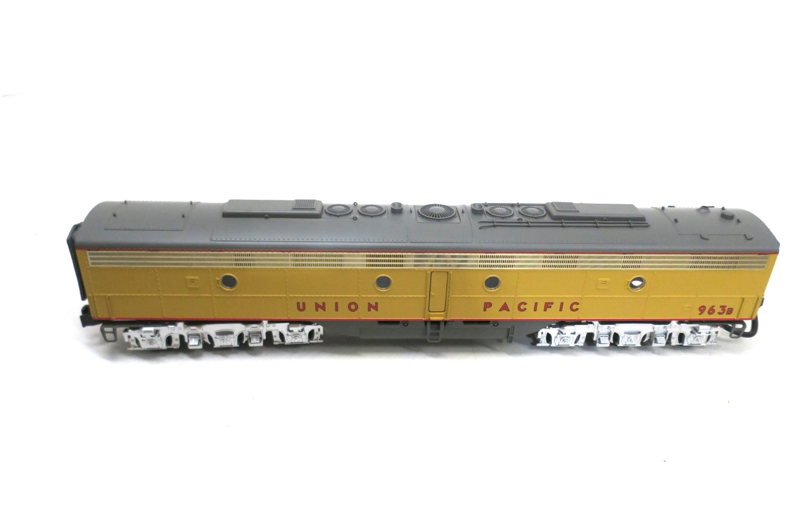 MTH Premier 20-2208-1 Union Pacific E8 A-B-A Diesel Engine Set O-Gauge