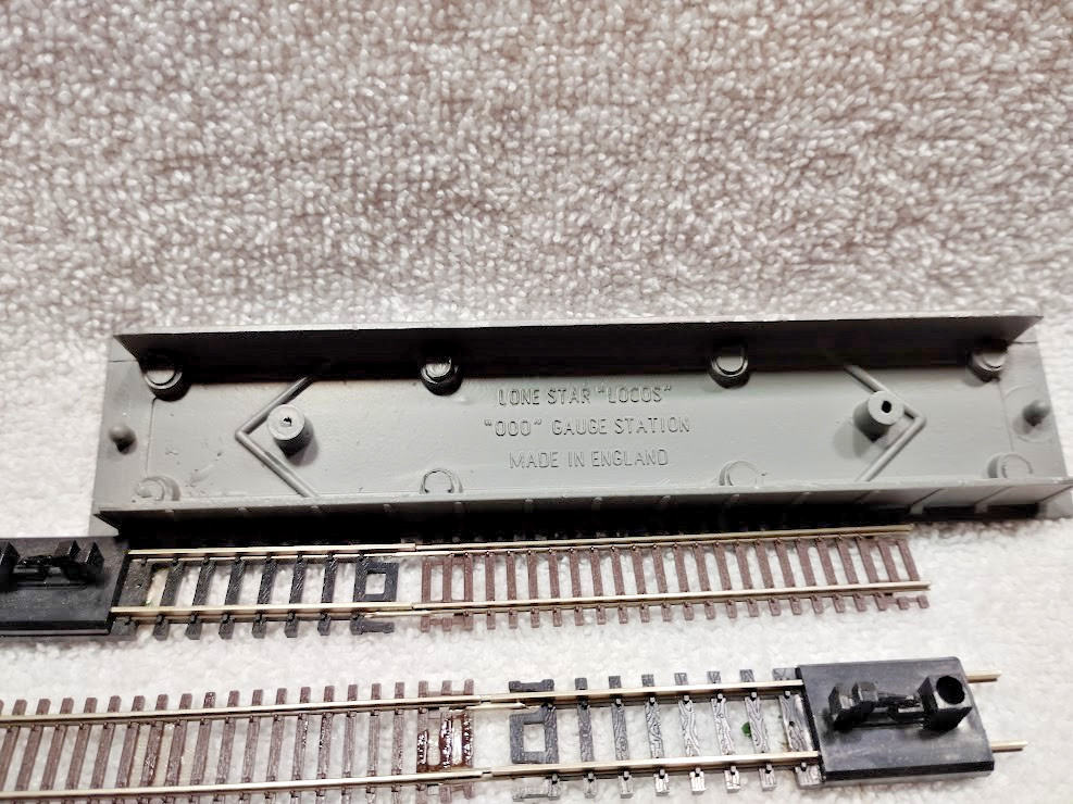 N Scale High Speed Southern Pacific # 9725 Diesel & Tank Car In Original Boxes