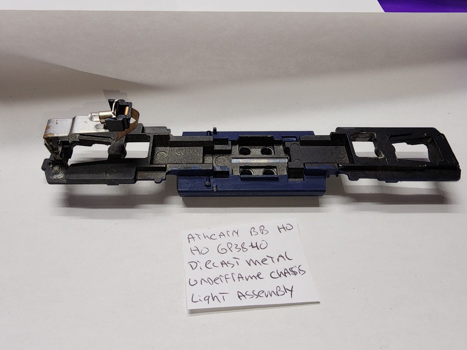 GP38 ATHEARN HO SCALE DIECAST METAL UNDERFRAME CHASSIS HEADLIGHT ASSEMBLY LOT