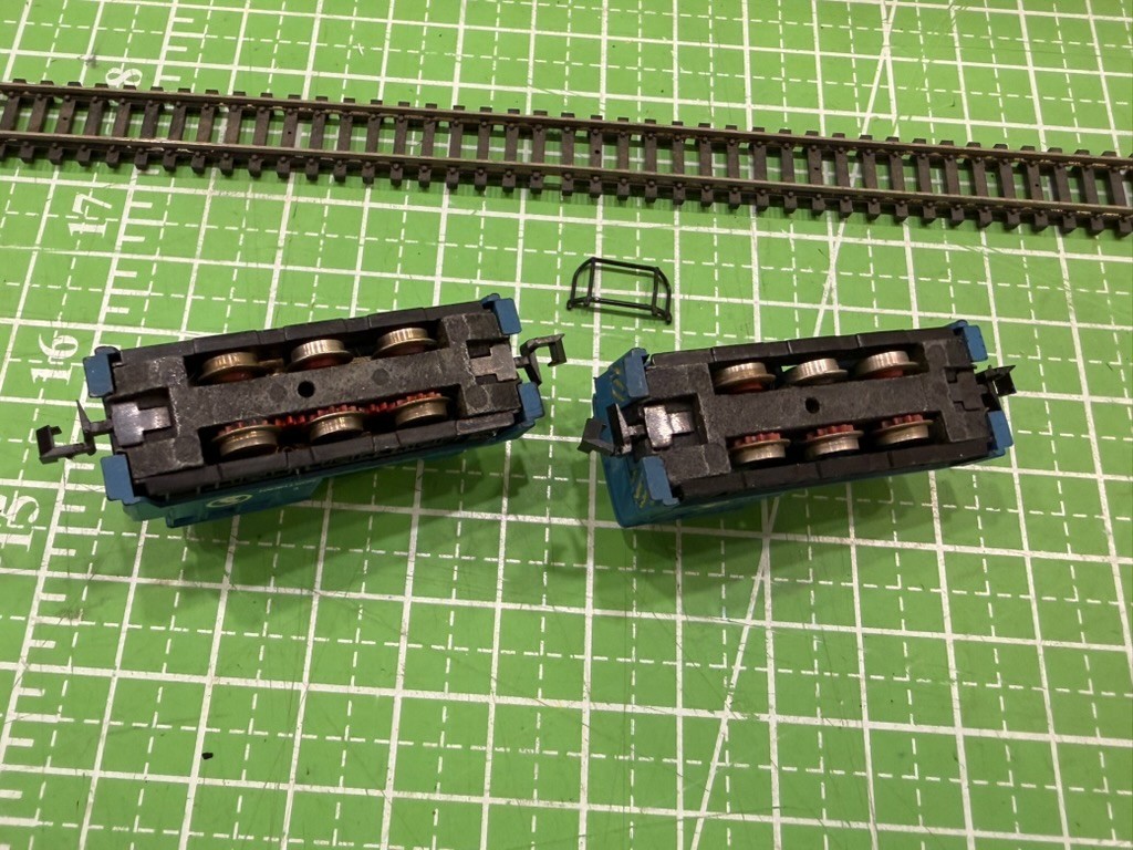 Atlas LOT OF 2 #2162 N-Scale WDT Diesel Loco Switcher Great Northern (Blue) READ