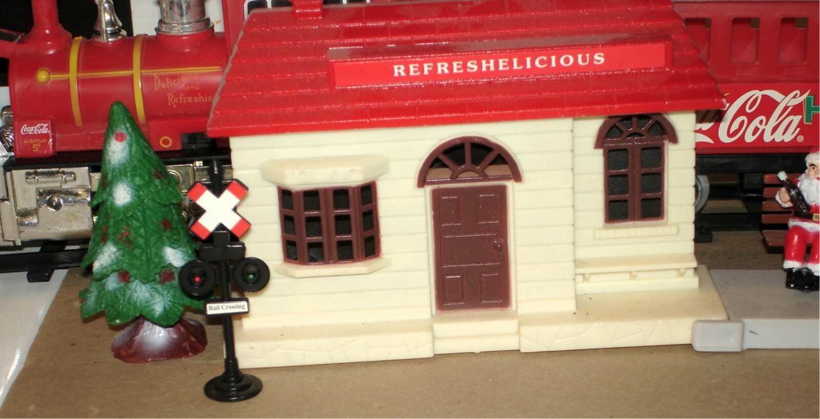 K-LINE (GOLDLOK) – COCA-COLA SANTA TRAIN – O-27 REMOTE CONTROL TRAIN