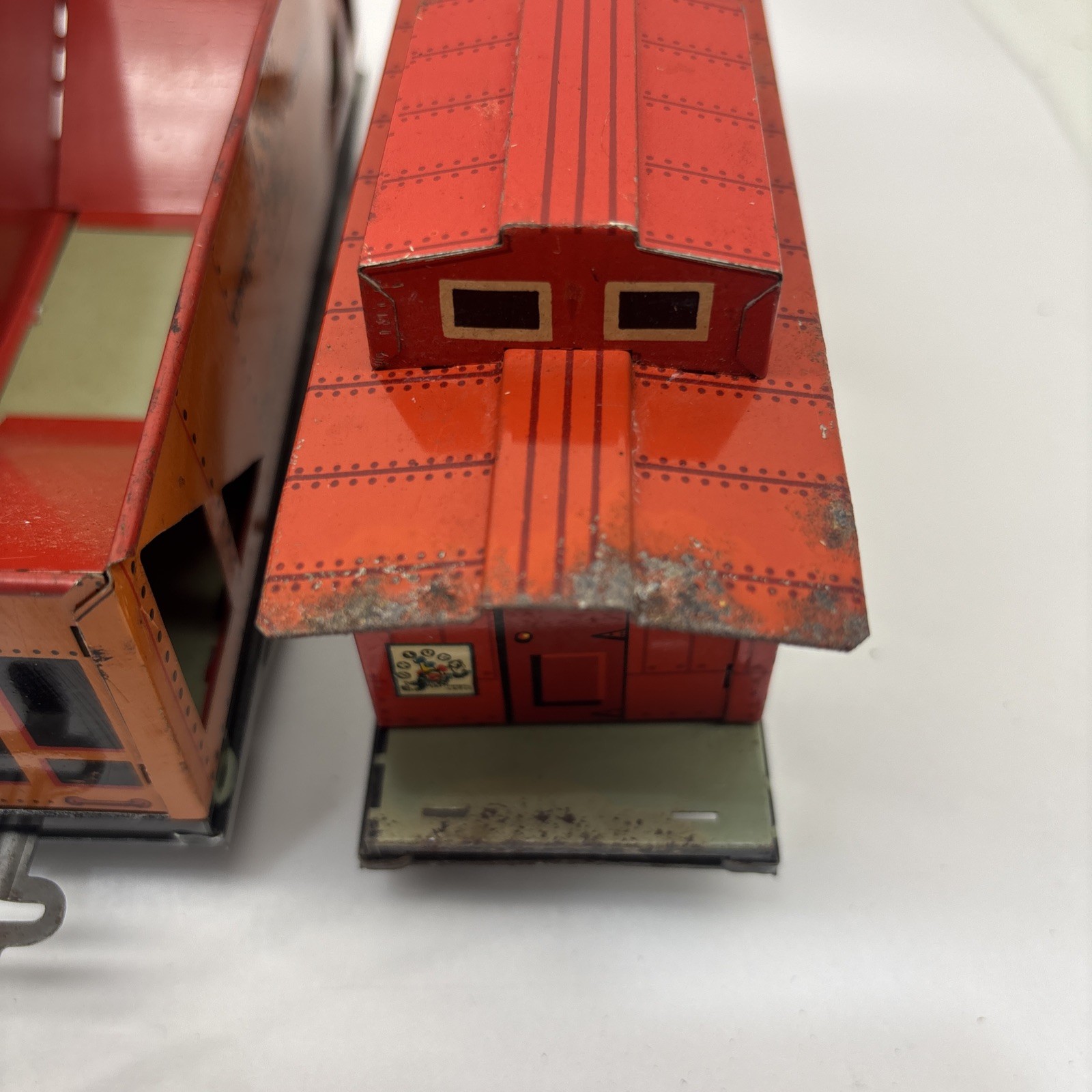 Unique Art/Lines #742 Clockwork Locomotive Set